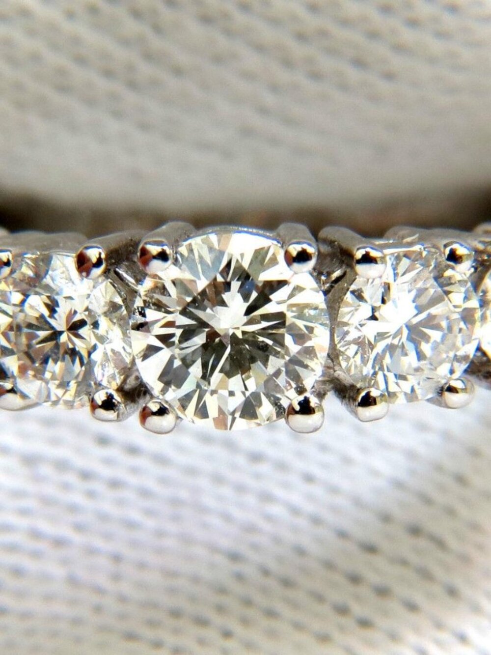 1.20CT NATURAL DIAMONDS BAND 5 STONE RING 14KT GOLD H/VS*
